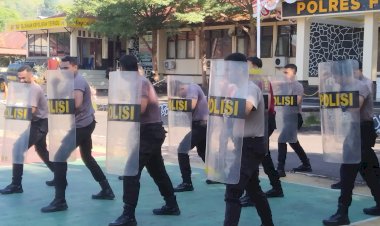Polres-Flotim-Rutin-Laksanakan-Latihan-Dalmas-persiapan-Pilkada-Serentak-2024.
