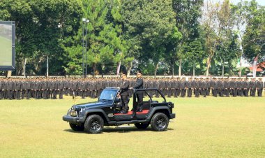 Lantik-1.999-Perwira-Pertama,-Wakapolri:-Jadilah-pemimpin-yang-bertakwa-dan-menjadi-solusi-bagi-masyarakat*