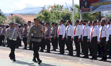 Polres-Flotim-laksanakan-Apel-Gelar-Pasukan-Operasi-Mantap-Praja-Turangga-2024-dalam-rangka-Pengamanan-Pilkada-Kab.-Flotim-2024.