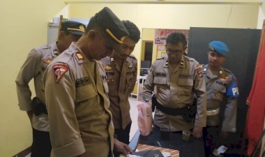 Patroli-Malam-Hari-Polres-Flotim,-Jaga-Situasi-KeamananTetap-Kondusif.