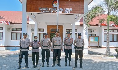 Upaya-Cipta-Kondisi-Menjelang-Pemilu-2024,-Polres-Flotim-Lakukan-Patroli-Di-Kantor-KPU-Dan-Bawaslu-Flotim
