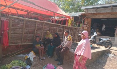 Patroli-Dialogis-Hari-Pasar,-Bhabinkamtibmas-Sambang-Para-Pedagang-Dan-Warga-Sekitarnya