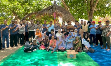 Hari-ke-7-Operasi-Zebra-Turangga-2024:-Polres-Flotim-Sosialisasikan-Tertib-Lalu-Lintas-di-Paguyuban-Jawa