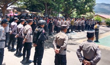 Polres-Flotim-Gelar-Apel-Siaga-Pengamanan-Pelantikan-Presiden-dan-Wakil-Presiden-Terpilih-Sekaligus-Patroli-Tahapan-Kampanye