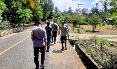 Polsek-Adonara-Barat-Laksanakan-Patroli-Antisipasi-Gangguan-Kamtibmas-di-Desa-Bugalima