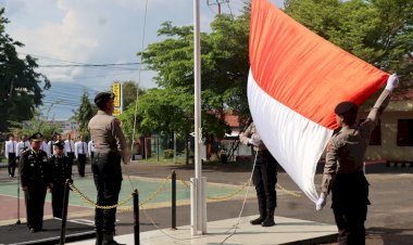 Kenang-Perjuangan-dan-Pengorbanan-Para-Pahlawan,-Polres-Flotim-Peringati-Hari-Pahlawan-Tahun-2024.