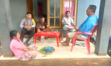 Bhabinkamtibmas-Polsek-Adobar--Briptu-Hatib-Sambangi-Warga-Tobilota