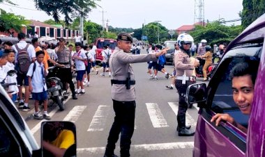 Sat-Samapta-Polres-Flotim-Gelar-Patroli-Dalam-Kota-dan-Pengaturan-Lalin