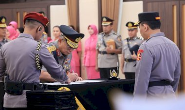 Kapolri-Pimpin-Sertijab-Sejumlah-Pejabat-Polri,-Kadivhumas-Polri:-