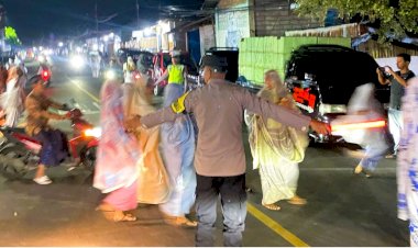 Polres-Flores-Timur-Pastikan-Kenyamanan-Ibadah-Sholat-Tarawih
