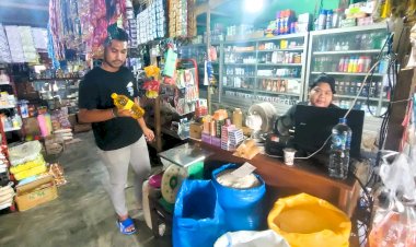 Pengecekan-Minyak-Goreng-oleh-Satgas-Pangan-Polres-Flotim-Terus-Dilakukan