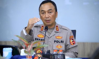 Polri-:-Penerbitan-Surat-Keterangan-Kepolisian-bagi-Wartawan-Asing-wujud-Pelayanan-dan-Perlindungan