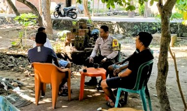 Bripka-Tony-Sambangi-Warga-Watotika-Ile,-Ajak-Wujudkan-Kamtibmas-yang-Kondusif