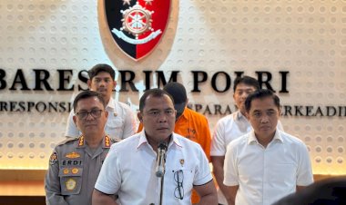 Polri-Bongkar-Kasus-Besar-Peredaran-Sianida-Ilegal,-Amankan-6.000-Drum-di-Surabaya-dan-Pasuruan
