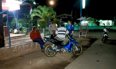 Patroli-Malam,-Polsek-Adonara-Timur-Imbau-Warga-Jaga-Kamtibmas-dan-Cegah-Aksi-Premanisme