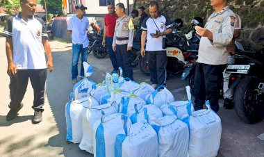 Satgas-Operasi-Pekat-Polres-Flotim-berhasil-amankan-Ratusan-Liter-Miras-di-Waibalun