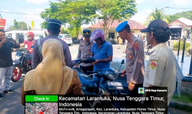 Hari-Pertama-Operasi-Patuh-Turangga-2025,-Polres-Flotim-Fokuskan-Himbauan-Humanis-kepada-Pengendara