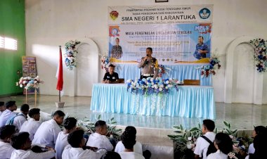 Satlantas-Polres-Flotim-Sosialisasikan-Tertib-Lalu-Lintas-dan-Cegah-Kenakalan-Remaja-di-SMA-N-1-Larantuka