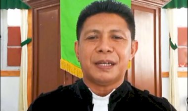 Pdt.-Melkianus-Balla-Ajak-Jemaat-GMIT-Ebenhaezer-Larantuka-Jaga-Kedamaian-di-Tengah-Dinamika-Bangsa