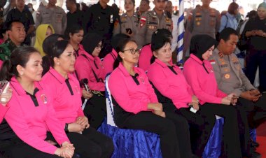 Bhayangkari-Peduli,-Bantuan-dari-Ende-Menjangkau-Sikka-dan-Ngada