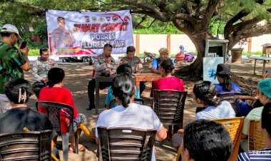 Wujudkan-Polri-Dekat-dengan-Masyarakat,-Polres-Flores-Timur-Kembali-Gelar-Jumat-Curhat-di-Balela