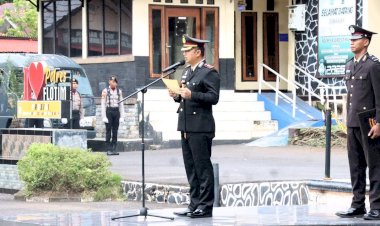 Kapolres-Flotim-Pimpin-Upacara-Hari-Pahlawan:-Kemerdekaan-Lahir-dari-Perjuangan-dan-Keikhlasan