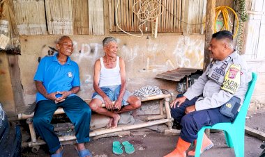 Bhabinkamtibmas-Desa-Waiula-Gelar-Sambang-dan-Patroli-Dialogis-Ajak-Warga-Perkuat-Kamtibmas