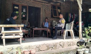 Aipda-Sakarias-Benu-Sambangi-Warga-Bantala,-Imbau-Waspada-Bencana-dan-Jaga-Kamtibmas