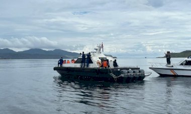 Pencarian-Hari-ke-14-Korban-KM-Putri-Sakinah,-Polda-NTT-Kerahkan-Alut-SAR-Bawah-Laut