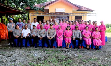 Momentum-Penguatan-Soliditas-di-Balik-Kunjungan-Kerja-Kapolres-Flotim-di-Polsek-Titehena