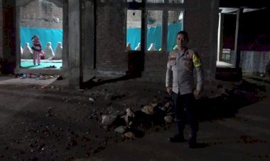 Pengamanan-Humanis-Polri-Hadirkan-Rasa-Aman-di-Masjid-Nurul-Yakin