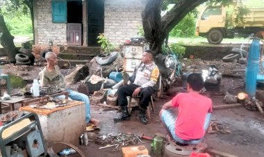 Bhabinkamtibmas-Jadi-Garda-Terdepan-Jaga-Kondusifitas-Desa