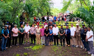 Gelar-Ritual-Adat,-Warga-Amagarapati-Komitmen-Jaga-Kamtibmas