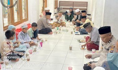 Kapolres-Flores-Timur-Buka-Puasa-Bersama-Anak-Yatim-di-Masjid-Al-Amin-Weri