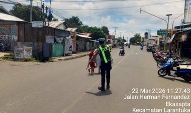 Personel-Ops-Ketupat-Turangga-2026-Laksanakan-Pengaturan-Lalin-di-Pos-Pasar-Baru