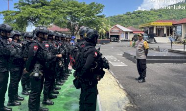 Pengamanan-Semana-Santa-Berjalan-Sukses,-Kapolres-Flotim-Apresiasi-dan-Lepas-BKO-Brimob