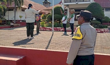 Bhabinkamtibmas-Ambil-Peran-Dalam-Pembinaan-dan-Latihan-Satpol-PP-Flotim