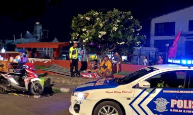 Menyala-di-Malam-Hari,-Patroli-Lampu-Biru-Satlantas-Flotim-Beri-Rasa-Aman
