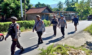 Situasi-Tetap-Kondusif,-Personel-Gabungan-Brimob,-Polsek-dan-Polres-Flotim-Intensifkan-Patroli