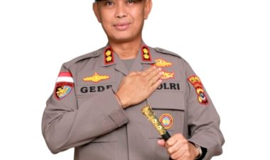 Rotasi-Jabatan-di-Polda-NTT,-AKBP-Gede-Putra-Yase-Resmi-Menjabat-sebagai-Kapolres-Flores-Timur