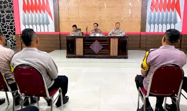 Kapolres-Flores-Timur-AKBP-Gede-Putra-Yase-Perkuat-Kinerja-Bhabinkamtibmas-Lewat-Anev-dan-Tatap-Muka