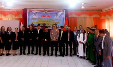 Kapolres-Flores-Timur-Hadiri-Pelantikan-Pelantikan-13-Pejabat-di-Lingkungan-Pemkab-Flotim