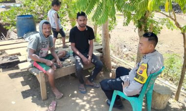 Jaga-Generasi-Muda,-Bhabinkamtibmas-Riangkemie-Ajak-Warga-Hindari-Miras
