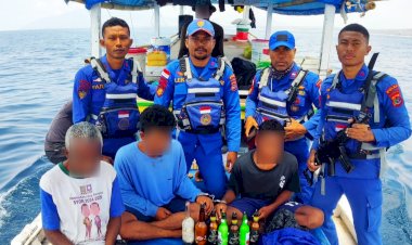 Polairud-Polda-NTT-Amankan-Terduga-Pelaku-dan-Bodi-Jolor-Diduga-Gunakan-Bahan-Peledak-untuk-Menangkap-Ikan