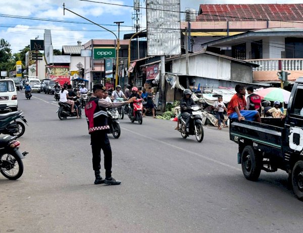 Gelar Patroli Presisi, Sat Samapta Polres Flores Timur Sasar Pasar dan Kawasan Pertokoan