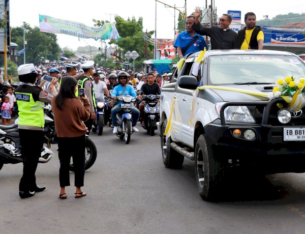 Polres Flotim Berikan Pengamanan Maksimal Rangkaian Kedatangan Uskup Baru