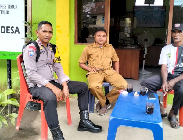 Bhabinkamtibmas Desa Tapobali Gencarkan Sambang Aparat Desa, Perkuat Sinergi Jaga Kamtibmas