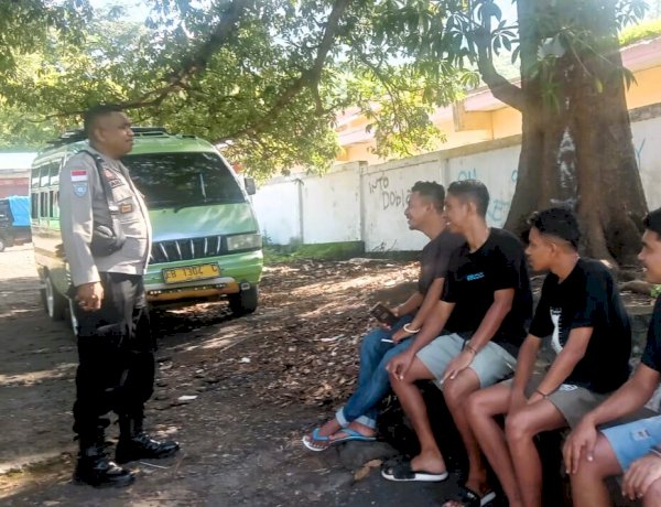 Sambang Dialogis Bhabinkamtibmas, Terminal Lamawalang Tetap Aman dan Kondusif