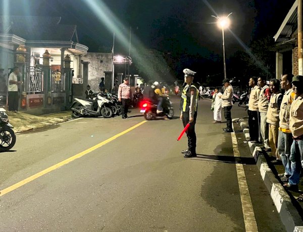 Pelayanan Presisi Polres Flotim, Pengamanan Tarawih Berjalan Lancar