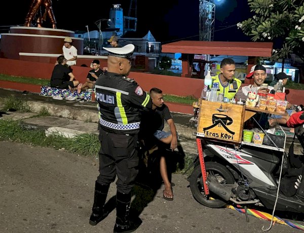 Polres Flotim Pastikan Lalu Lintas Malam Tetap Tertib dan Kondusif